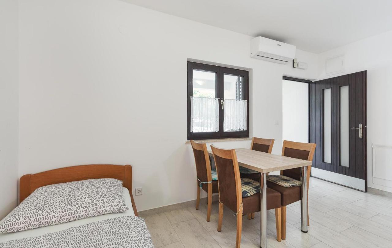 Mirko Apartment Porec Luaran gambar