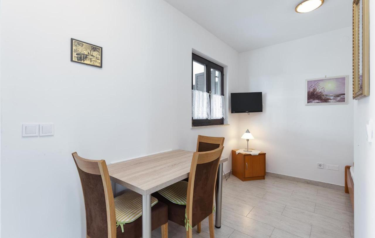 Mirko Apartment Porec Luaran gambar